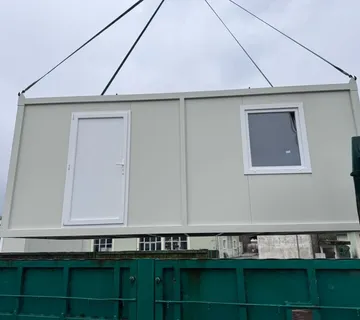 ! VELIKA AKCIJA ! UREDSKI I STAMBENI KONTEJNERI - BIJELI - 3.999,00€ - cover