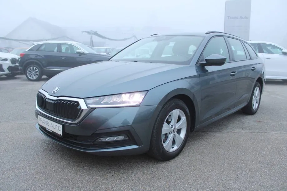 Škoda Octavia Combi 2.0 TDi DSG Executive *LED, NAVIGACIJA* - cover