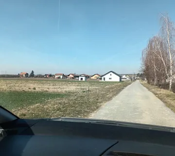 Građevinska zemljišta blizu centa 2500m2 - cover