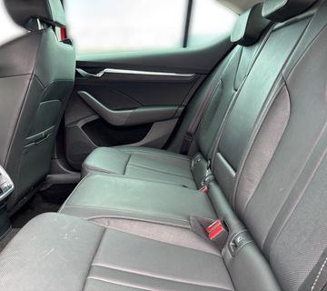 Škoda Octavia 2,0 TDI DSG FIRST EDITION - cover