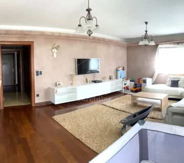 REMETE, ČRET: LUKSUZNI 3-SOBNI STAN + PARKING (prodaja) - cover