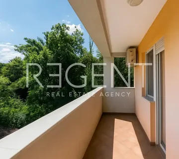 Zagreb, Remete – Trosoban stan 82 m² s loggiom - cover