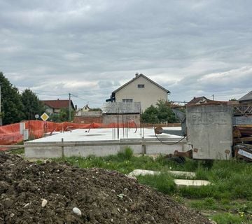 NOVOGRADNJA! Turčin, parking, stan 51.40 m2 - cover