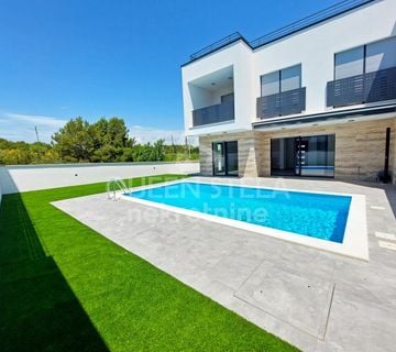 Vila Vodice, 140 m2, pogled na more, bazen, luksuzna nekretnina!! - cover