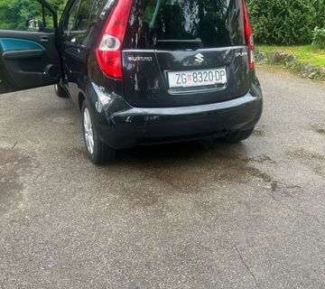 Prodajem Suzuki Splash - cover