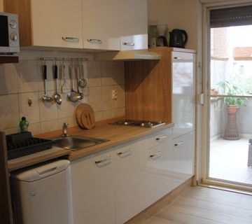 APARTMAN TEA 1, ZADAR(BORIK), TERASA, BESPLATAN PARKING, WIFI, KLIMA - cover