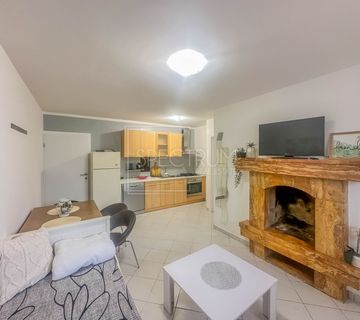 Poreč, stan sa 2 spavaće sobe! - cover