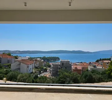 Prekrasan 4-soban penthouse s vlastitim bazenom, Trogir, Čiovo! - cover