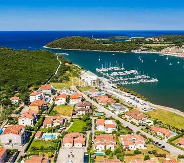 Istra, Banjole, apartman u prizemlju sa vrtom i bazenom - cover