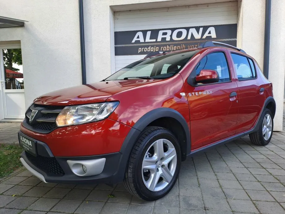 Dacia Sandero Steoway 1.5 dCi* JAMSTVO*NAVI,UREDNA SERVISNA,I.VLASNIK - cover