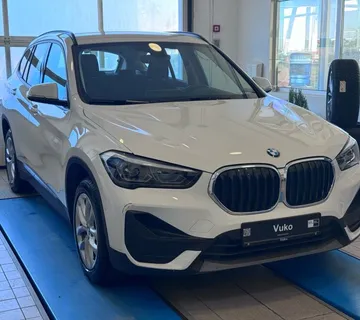 BMW X1 xDrive18d Advantage automatik - cover