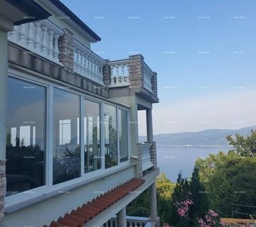 Apartmanska kuća s pogledom na more (prodaja) - cover