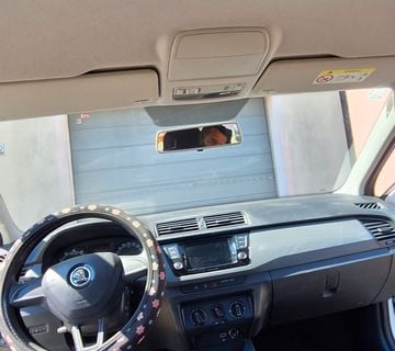 Skoda Fabia - cover