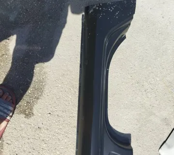 ŠKODA OCTAVIA 2019 ZADNJI DIO DESNOG PRAGA - cover