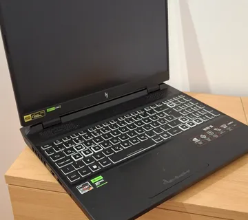 Prodajem Acer Nitro 16 LIMITED EDITON 200+ clock speed - cover