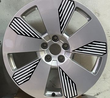 Audi original alu felge 5x112 19" / 4 komada - cover