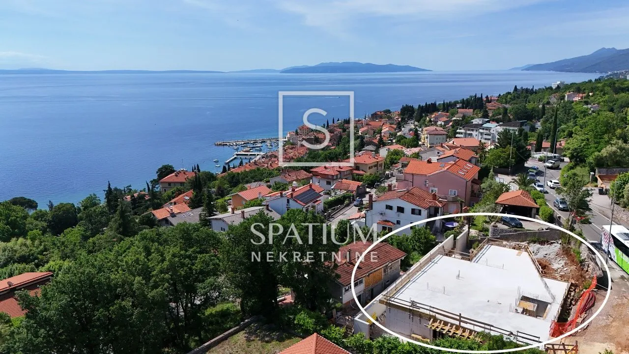 VOLOSKO, EKSKLUZIVNO U SPATIUMU, PENTHOUSE S BAZENOM U VRHUNSKOJ NOVOGRADNJI - cover