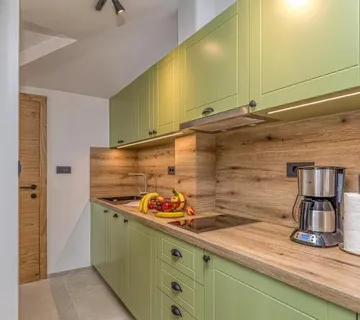 Vrsar-Apartmanska Kuća Na Prodaji - Vrsar, Vrsar
