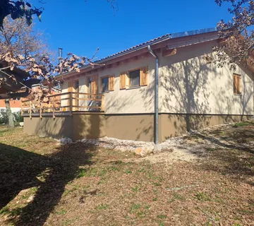 Višnjan-Kuća +studio Za Dugoročni Najam - Višnjan, Višnjan