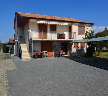 Poreč-Imanje Na Prodaju - Poreč, Poreč