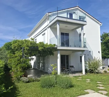 Poreč 5 Km- Kuća Sa Dodatnim Apartmanom Na Prodaji - Poreč, Poreč