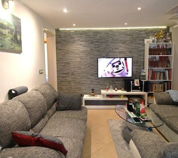 POREČ 5 KM-STAN OD 61 M2 ZA 195000 EUR - cover