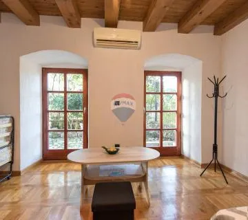 Rijeka, Mlaka - etaža s okućnicom - cover