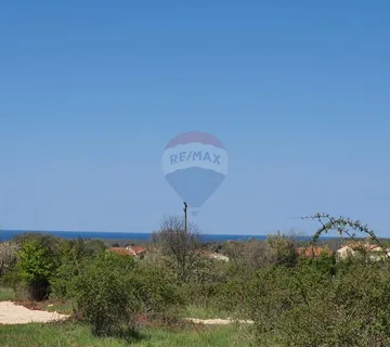 Istra, Poreč, građevinsko zemljište 800m od mora sa pogledom - cover