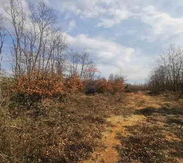 Marčana - negrađevinsko zemljište 415m2  - cover