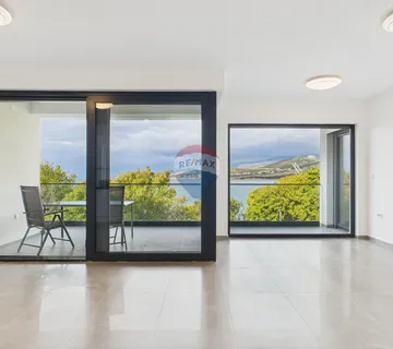 Novi Vinodolski, Klenovica - dvosoban stan prvi red od mora - cover