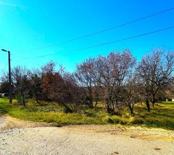 Istra,Umag-Savudrija-Građevinsko zemljište mogućnost parcelacije - cover