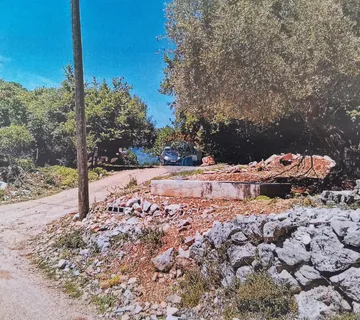 OTOK CRES - zemljište za turističko naselje - cover