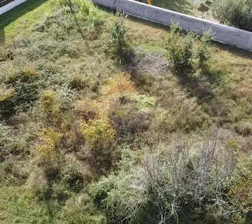 Istra, Tar- Građevinsko zemljište 300 metara do centra - cover