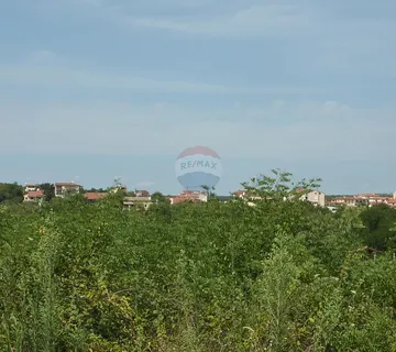 Poreč-Varvari, Lijepo poljoprivredno zemljište s pristupnim putem - cover