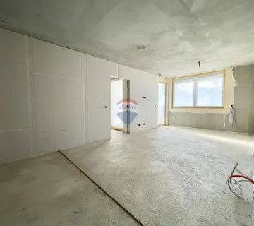 Senj - dvosoban stan sa puno svjetlosti - cover