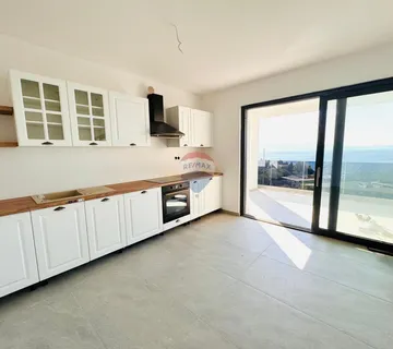 Novi Vinodolski,Klenovica-stan u novogradnji, prizemlje - cover