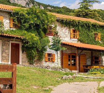 Istra,Lupoglav-Kamena kuća s bazenom u idiličnom okruženju - cover