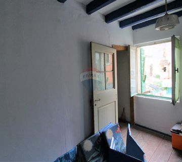Rovinj,kuća u starom gradu-120m2 - cover