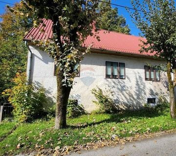 Gorski kotar, Ravna Gora - samostojeća kuća sa lijepom okućnicom u centru - cover