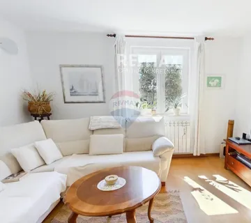 Istra, Vrsar, okolica,  kuća s 4 apartmana blizu mora - cover