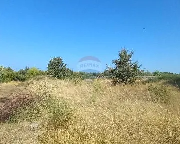 Istra, Peroj, negrađevinska parcela u blizini mora - cover