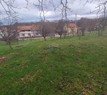 Duga Resa, Građevinski teren sa pogledom na grad - cover