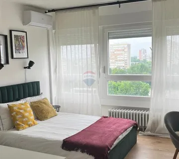 Zagreb, Utrina – garsonjera 20 m2 s prekrasnim pogledom  - cover
