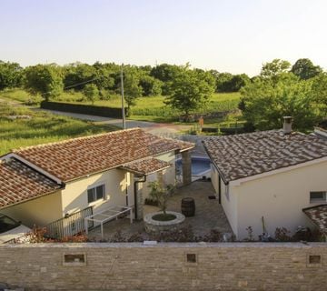 Istra, Žminj - tri kuće za odmor s dva bazena - cover