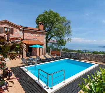 OPATIJA,BRSEČ- kamena vila s bazenom i pogledom na more - cover