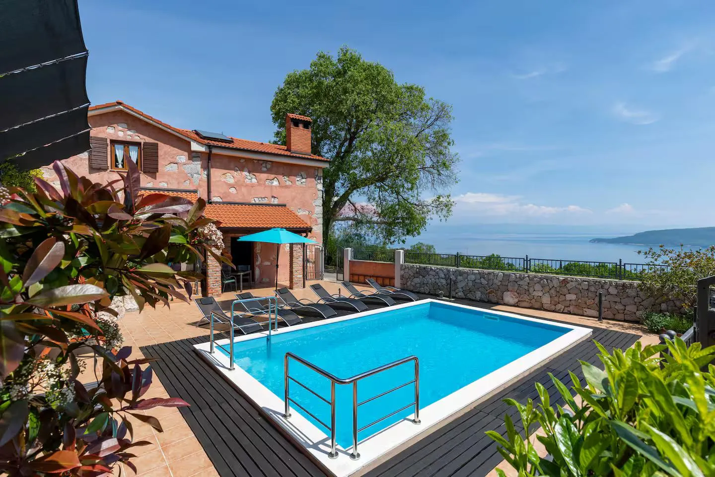 OPATIJA,BRSEČ- kamena vila s bazenom i pogledom na more - cover