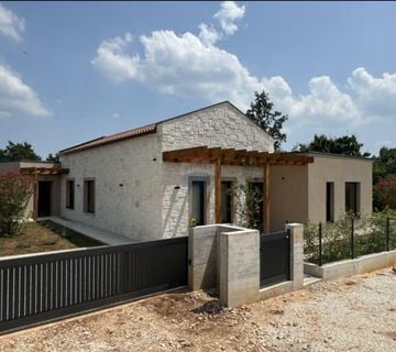 Istra, novogradnja u Žminju kuća 173m2 - cover