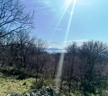 Rijeka, Pulac, 910m2 građevinskog terena na parceli od 2298m2 s pogledom - cover