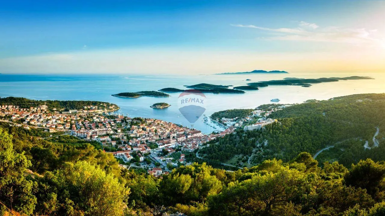Hvar, Stari Grad, Grablje, poljoprivredno zemljište površine 10794m2 - cover