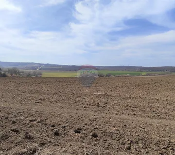 ISTRA,Buje poljoprivredno zemljište sa pogledom na more   - cover